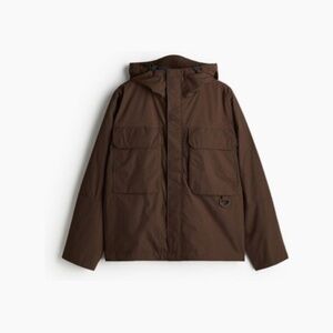 Loose Fit Water-Repellent Windbreaker